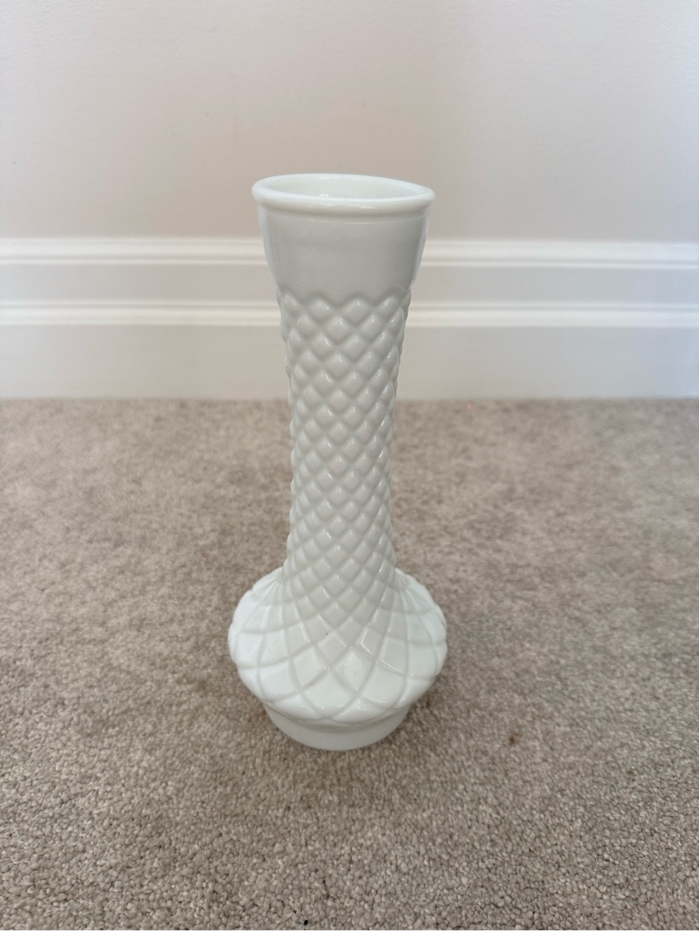 White Decorative milk glass Textured Ceramic Vase